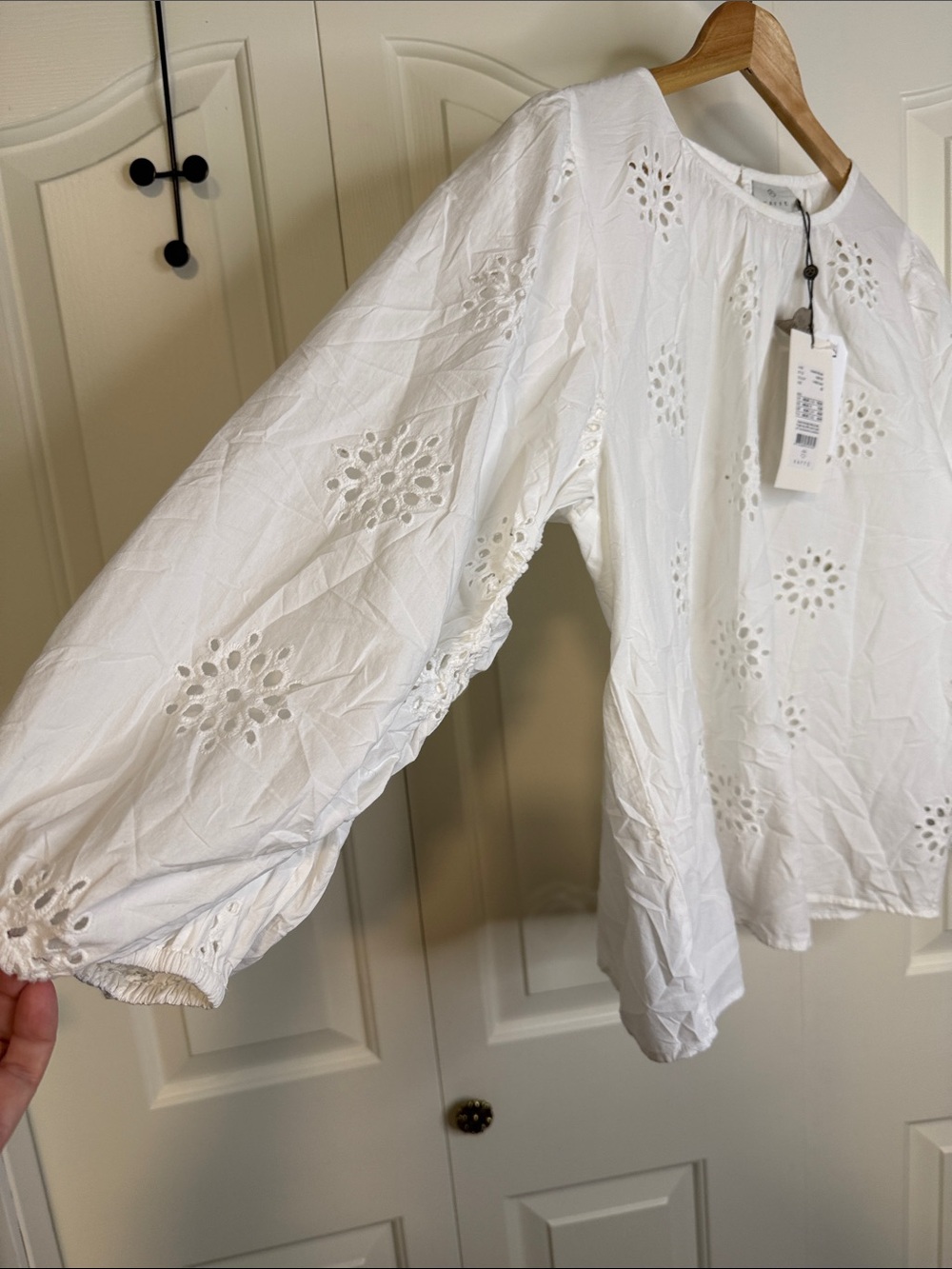 NWT Kaffe Eyelet Top - Picture 3 of 6